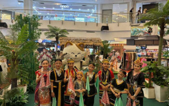 Karaoke Manekineko Joins the Borneo Fest 2025 Celebration at Metro Point Complex