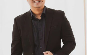 Former Frustrated Engineer Rises as Senior Director for Sales and Business Development